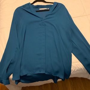 Blue polyester dressing sleeve dress shirt